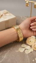 Gold Cut Line Bangle