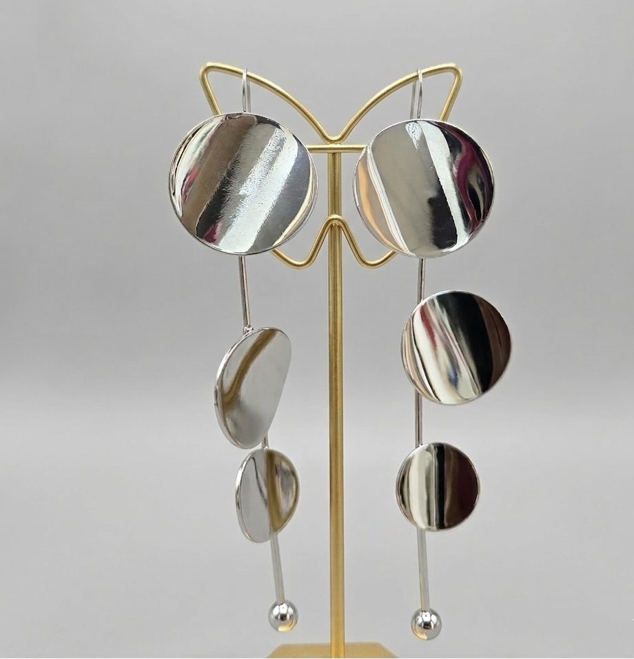 Silver & Gold Circular Drop Downs