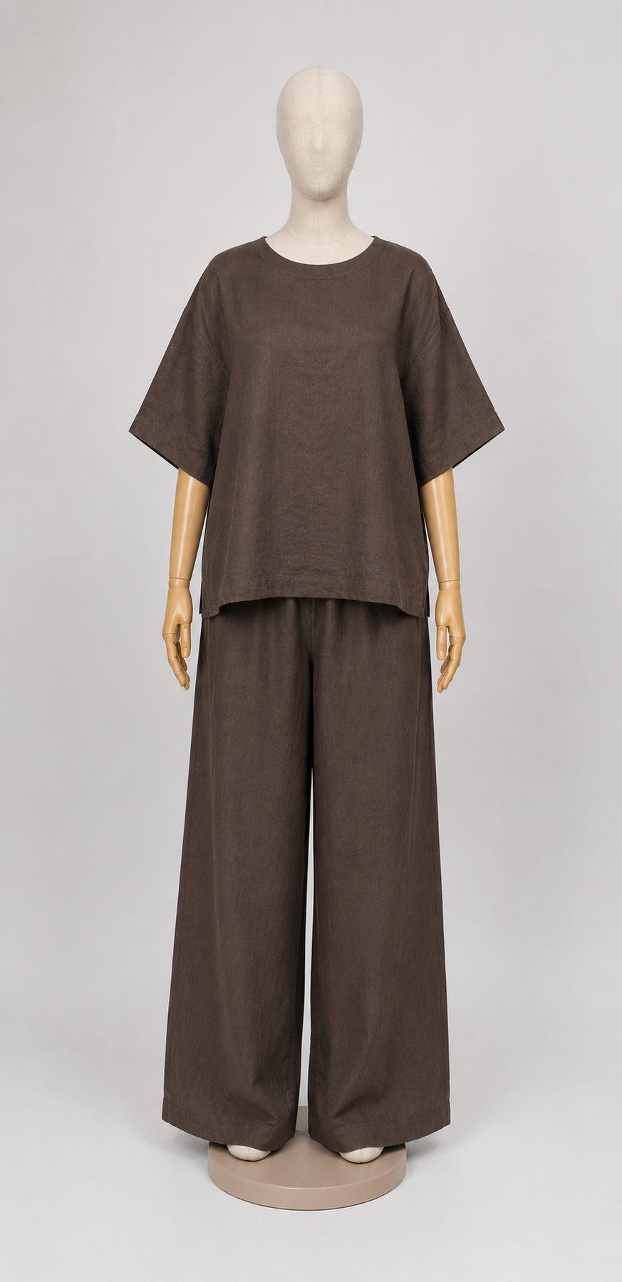 Relaxed Linen Lounge Set