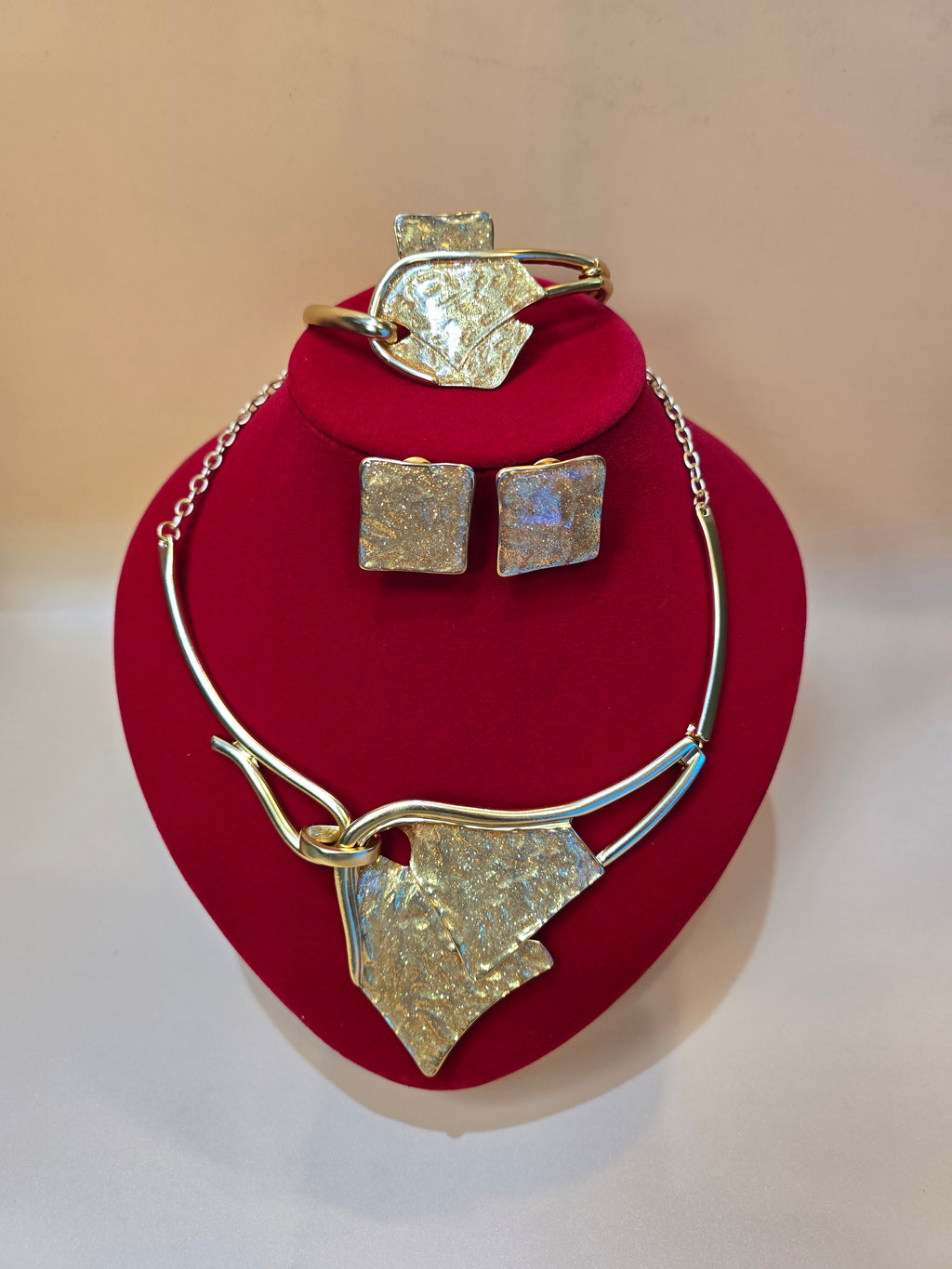 Gold 3 Piece Jewellery Set