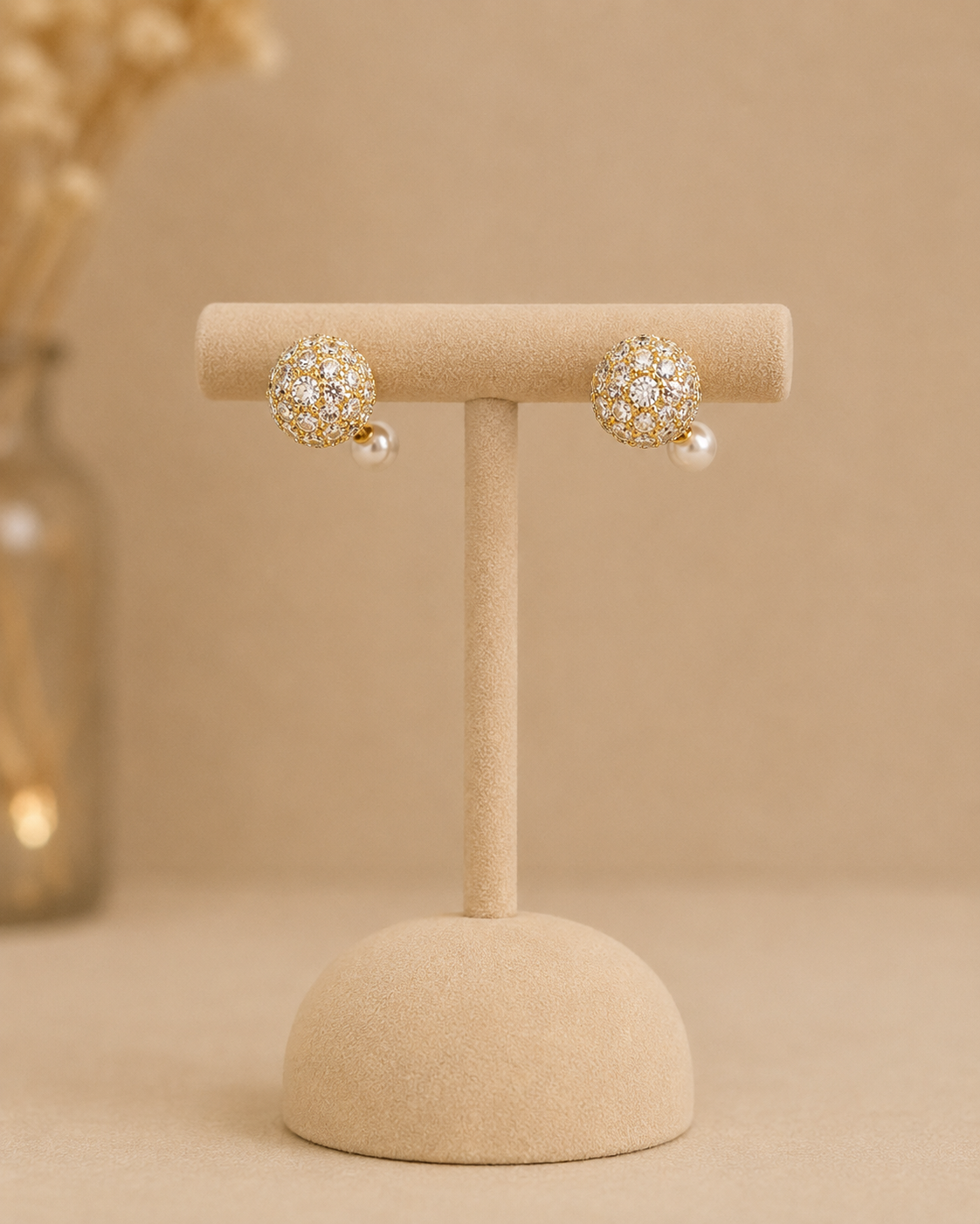 The Lumière Pearl Duo Earrings
