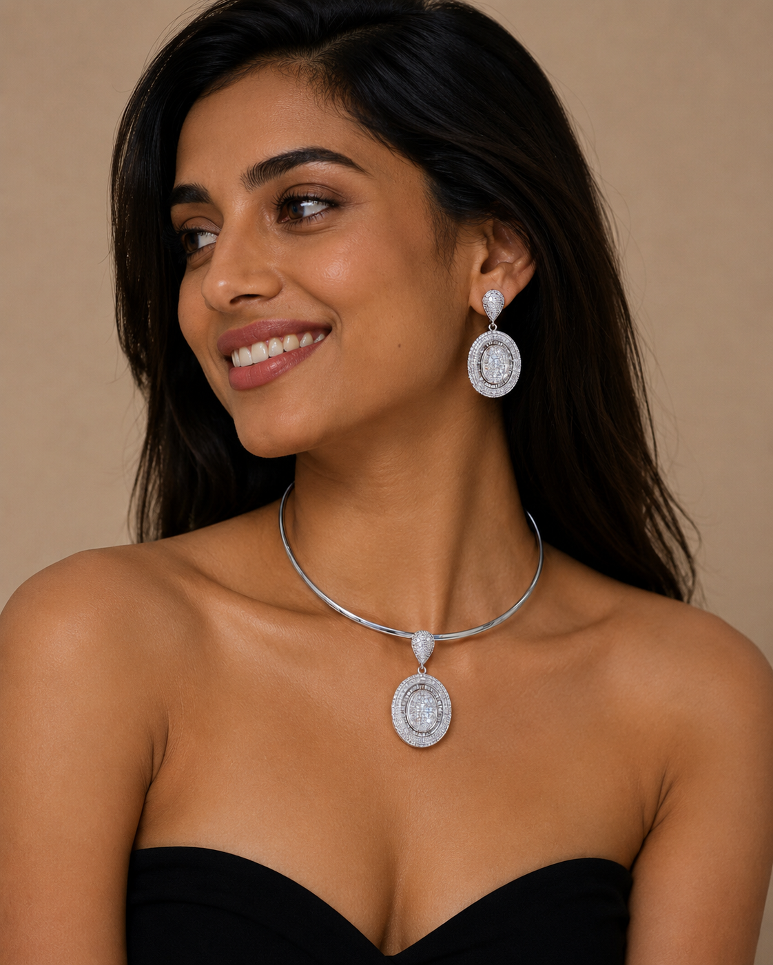 Imperial Elegance Oval Halo Set