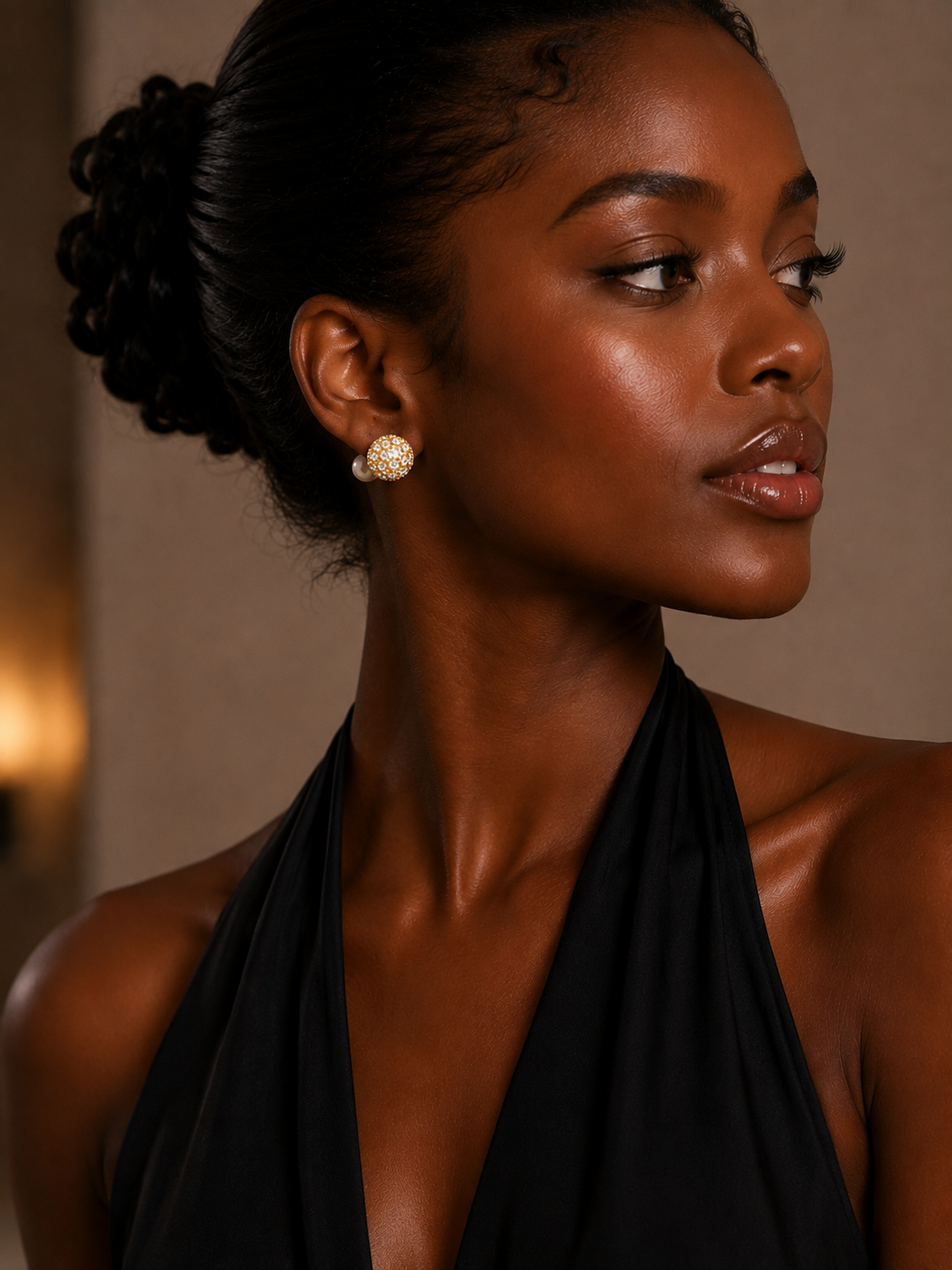The Lumière Pearl Duo Earrings