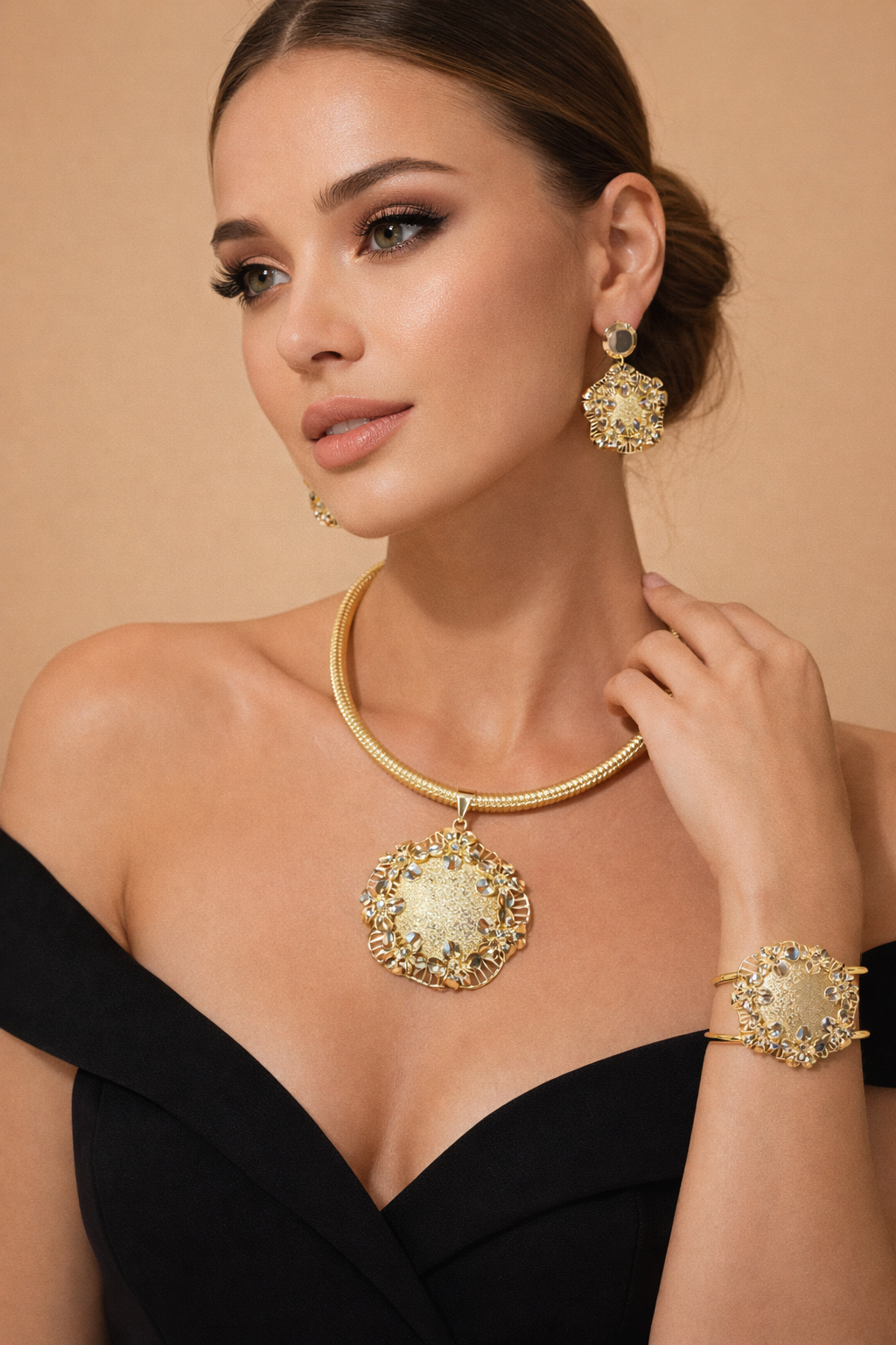 Regal Gold Jewellery Set